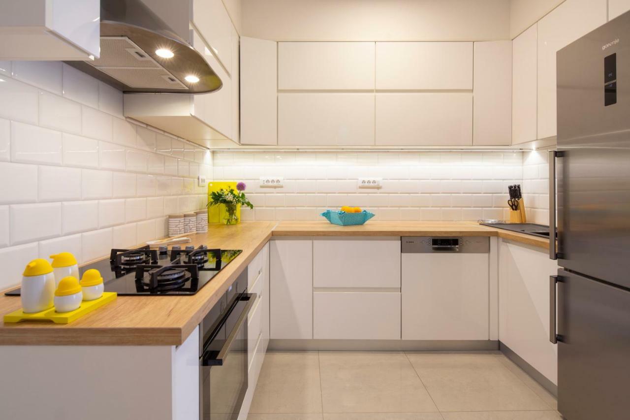 Apartman Pjero 3+2 Макарска Экстерьер фото