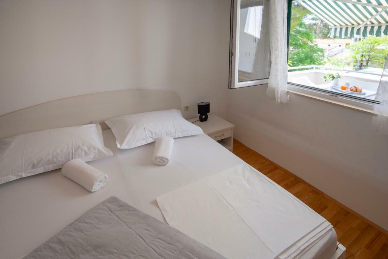 Apartman Pjero 3+2 Макарска Экстерьер фото